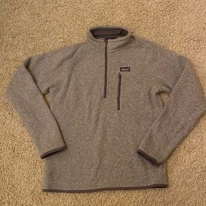 PATAGONIA men’s small ¼ zip grey. Excellent condition.